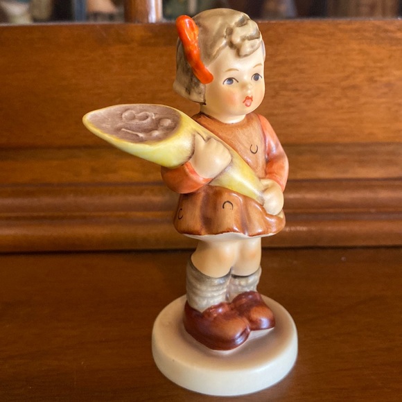 Hummel Other - 🤎TM7 ‘A Sweet Offering’ Hummel Goebel #549 3/0
